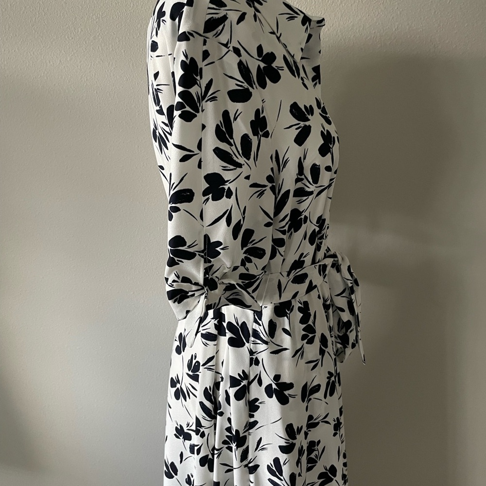 Calvin Klein Black and White Floral Dress - Picture 5 of 14